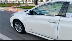 تويوتا أفالون